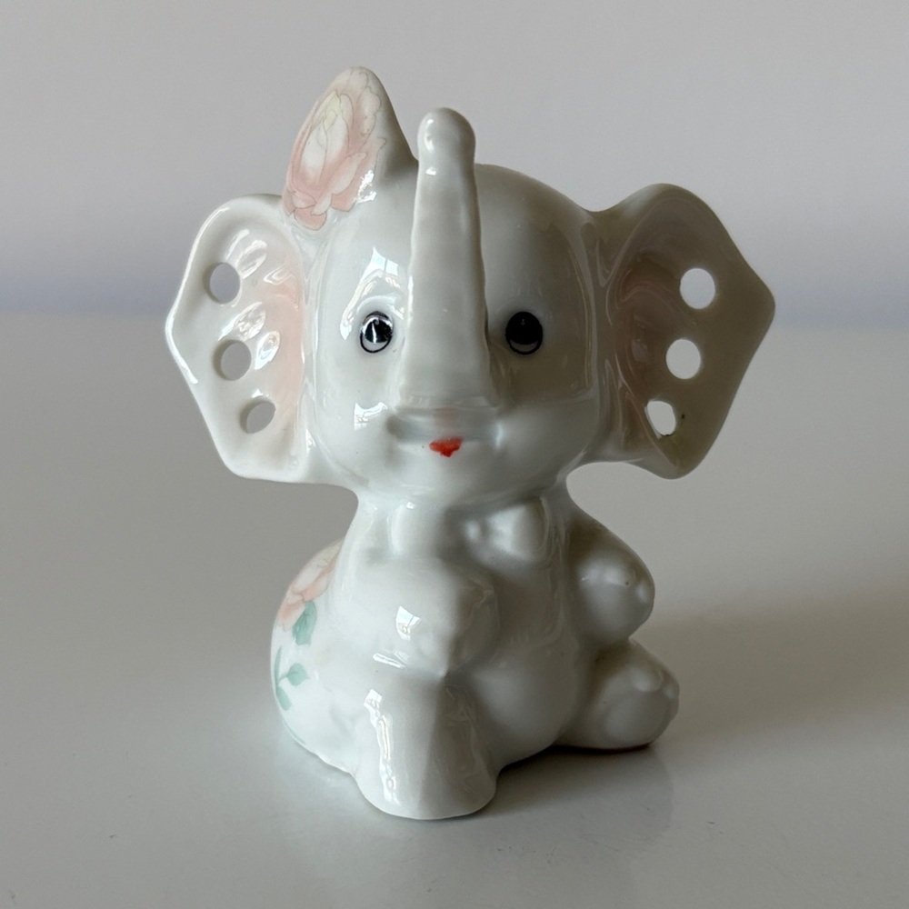 Vintage Elephant Earring and Ring Holder Ceramic Knock Knack 1988 St Michael